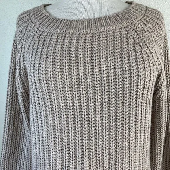 Miracle Long Sleeve Sweater Size M EUC - Picture 2 of 9